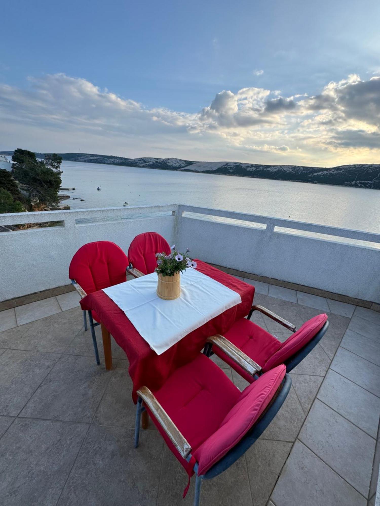 Apartamento Ariela At The Beach Stara Novalja Exterior foto