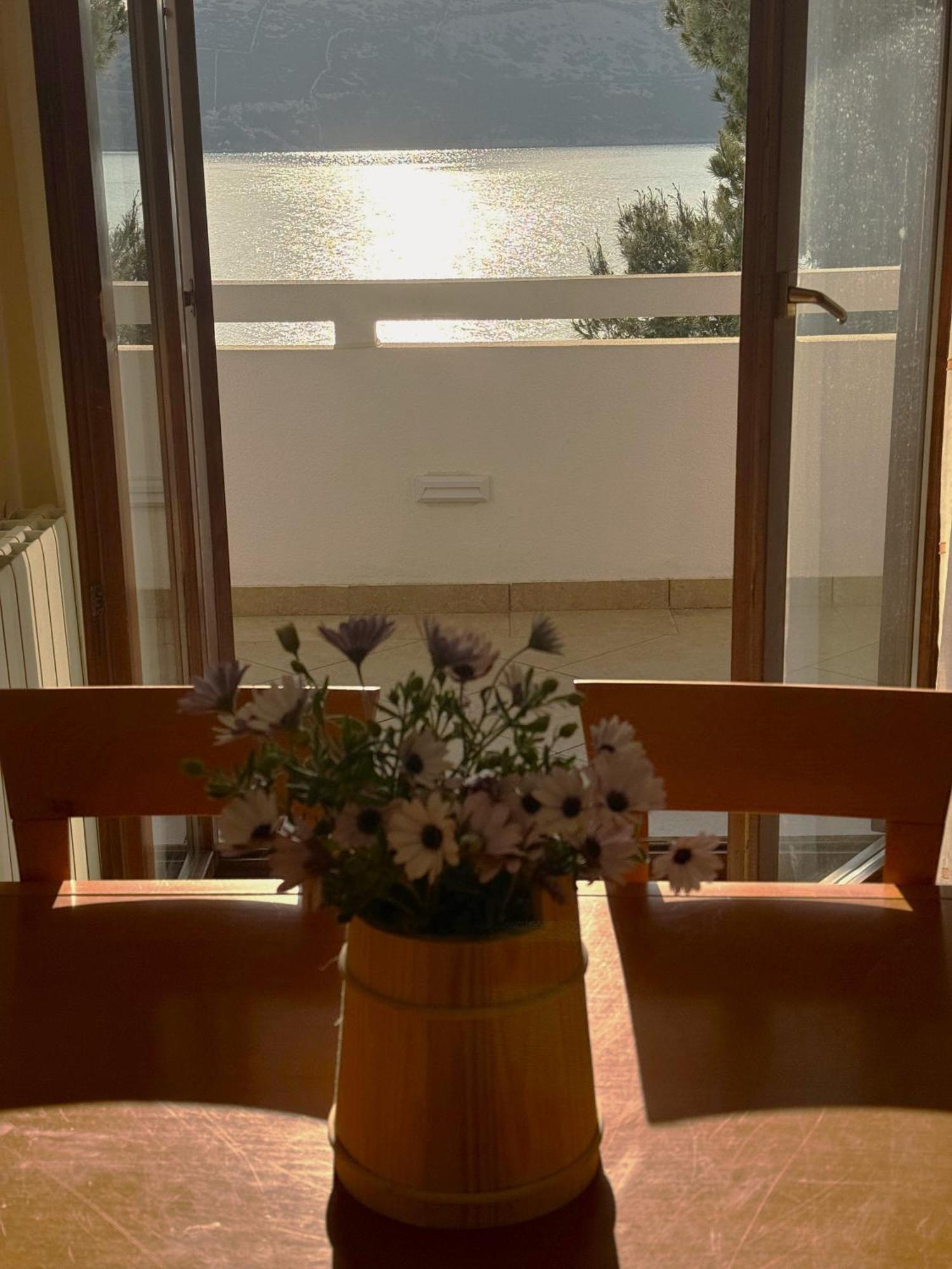 Apartamento Ariela At The Beach Stara Novalja Exterior foto